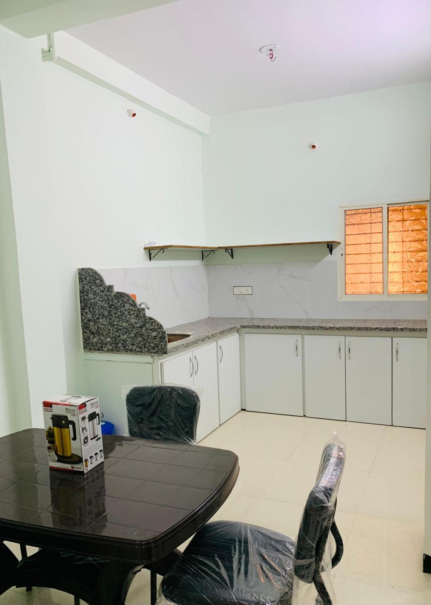Manjushree Guest House Ujjain Eksteriør billede